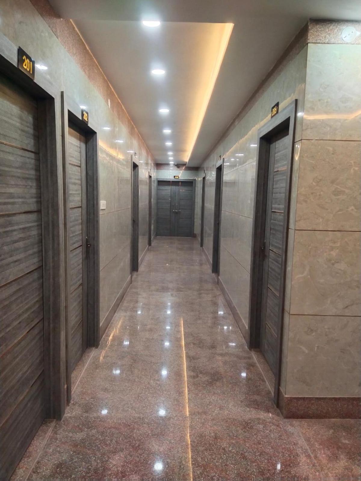 Hotel Utsav Palace Kanpur Esterno foto