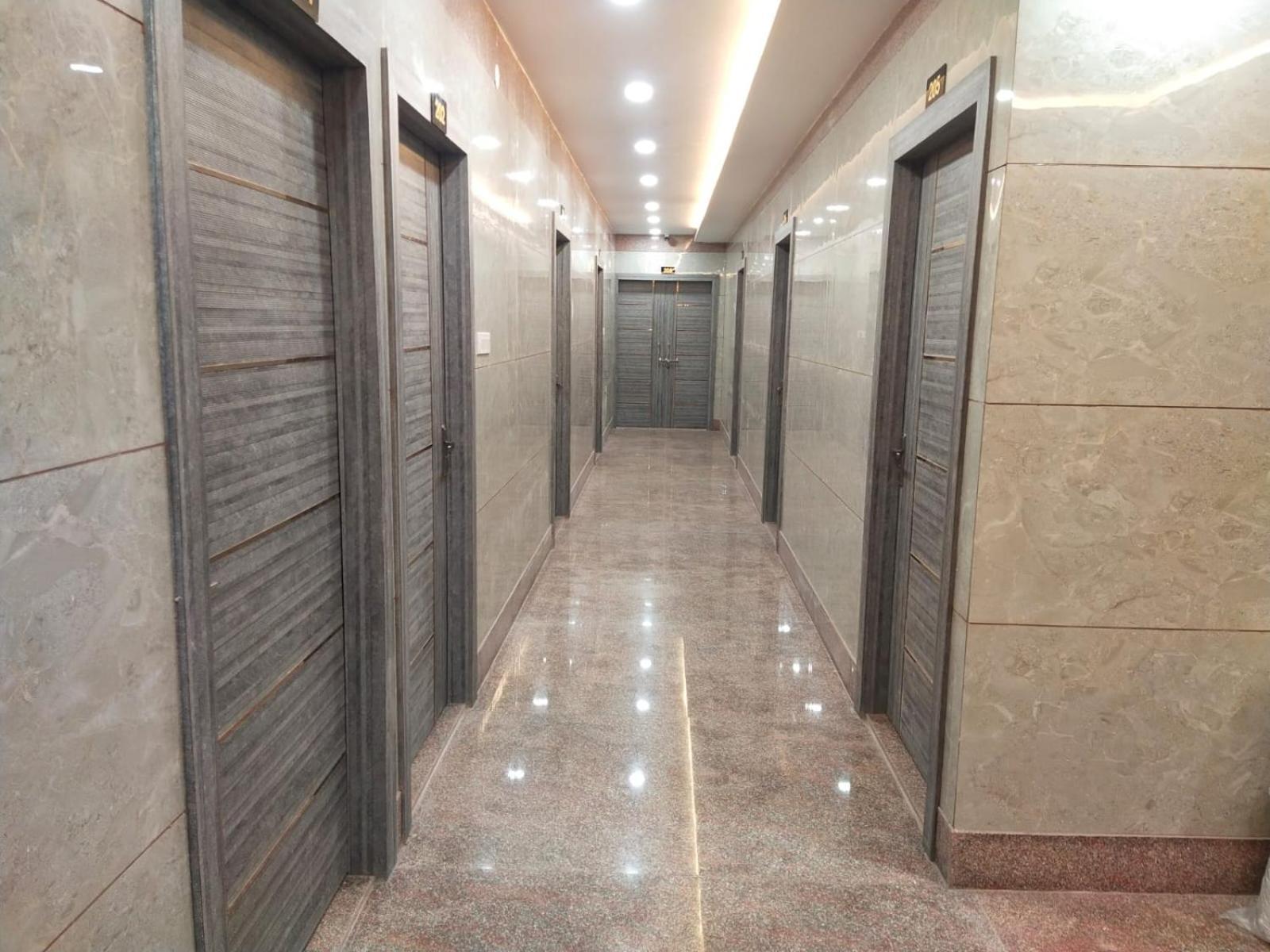 Hotel Utsav Palace Kanpur Esterno foto